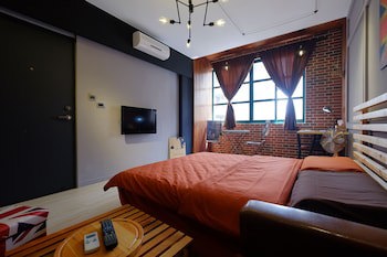 Baker Street Design Inn