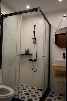 Baker Street Design Inn