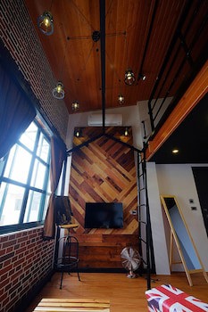 Baker Street Design Inn