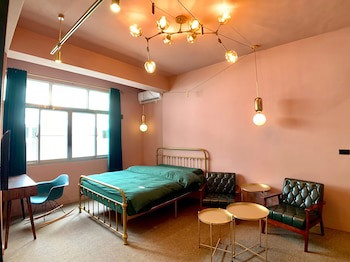 Baker Street Design Inn