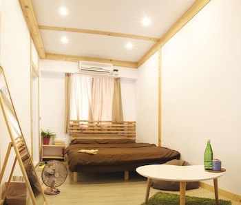 Baker Street Design Inn