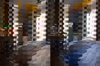 Juliet Rooms & Kitchen