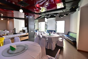 Aloha Hotel Hat Yai