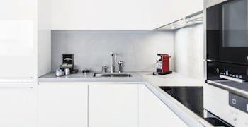 Black Pearl Luxury Apartments
