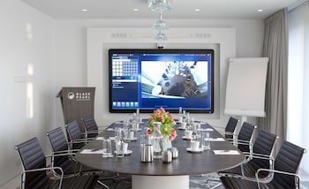 Black Pearl Luxury Apartments