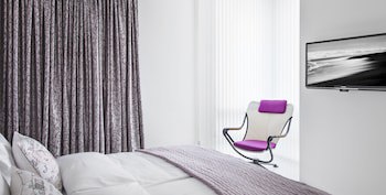 Black Pearl Luxury Apartments