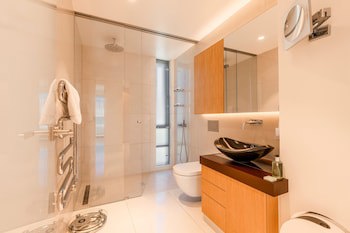 Black Pearl Luxury Apartments