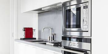 Black Pearl Luxury Apartments