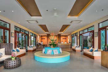 Fishermen's Harbour Urban Resort