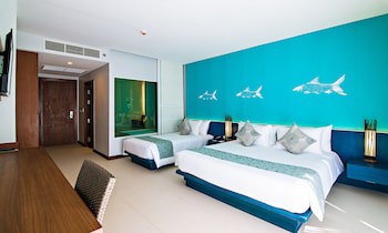 Fishermen's Harbour Urban Resort