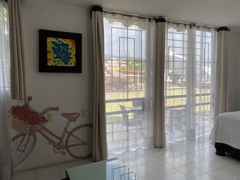 Colibri Hotel B&B