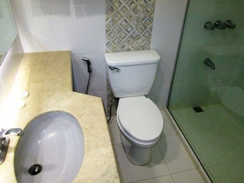 Grand City Hotel