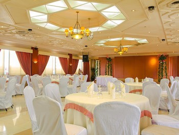 Grand City Hotel
