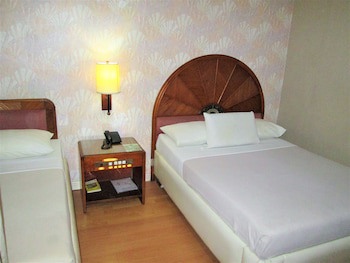 Grand City Hotel