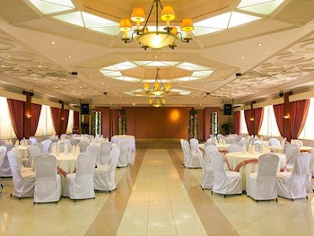 Grand City Hotel