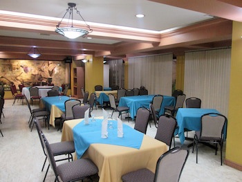Grand City Hotel