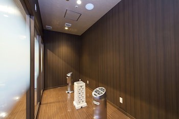 Anshin Oyado Shinjuku - Caters To Men