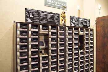 Anshin Oyado Shinjuku - Caters To Men