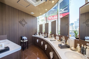 Anshin Oyado Shinjuku - Caters To Men