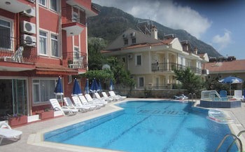 Red Rose Hotel galeri fotoğrafı