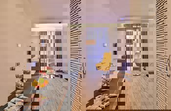 Business Life Boutique Hotel