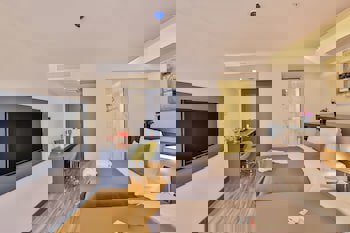 Business Life Boutique Hotel