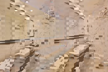 Business Life Boutique Hotel