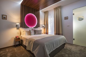 Boban Luxury Suites