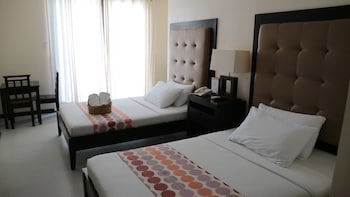 Puerto Del Sol Beach Resort
