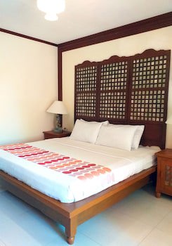 Puerto Del Sol Beach Resort