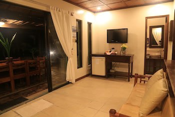 Puerto Del Sol Beach Resort