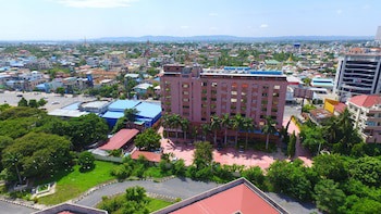 Great Wall Hotel