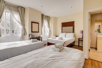 Astoria Hotel