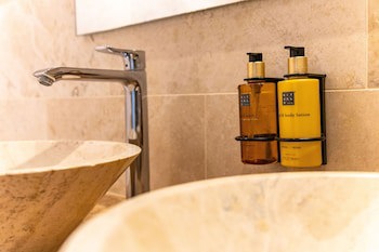 Bayside Boutique Hotel - Blue Bay Golf & Beach Resort