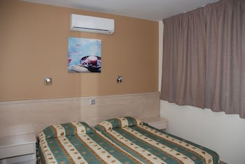Christabelle Hotel Apartments galeri fotoğrafı