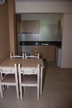 Christabelle Hotel Apartments fotoğrafı