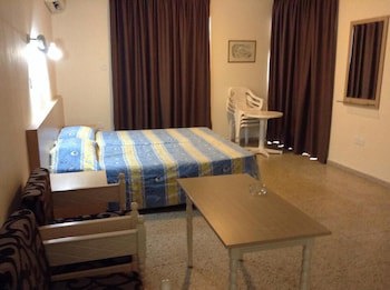 Christabelle Hotel Apartments galeri fotoğrafı
