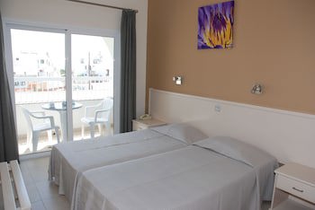 Christabelle Hotel Apartments galeri fotoğrafı