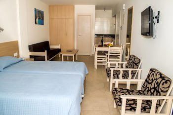 Christabelle Hotel Apartments galeri fotoğrafı