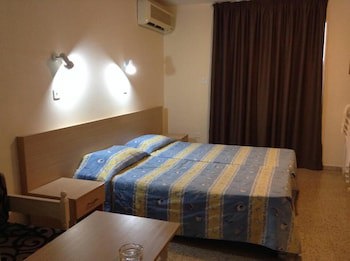 Christabelle Hotel Apartments galeri fotoğrafı