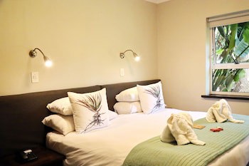 Blue Bay Lodge