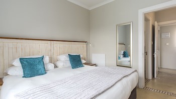 Blue Bay Lodge