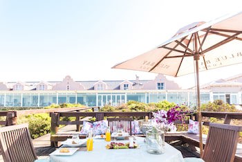 Blue Bay Lodge