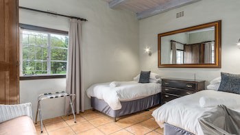 Blue Bay Lodge