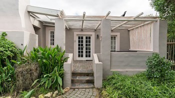 Blue Bay Lodge