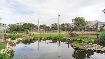 Blue Bay Lodge