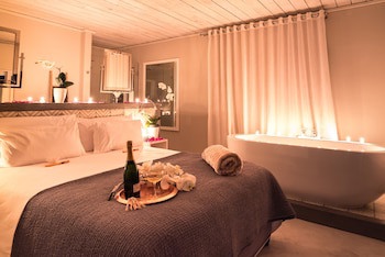 Blue Bay Lodge