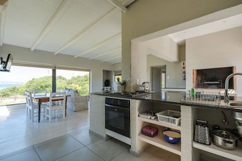 Blue Bay Lodge