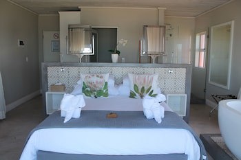 Blue Bay Lodge