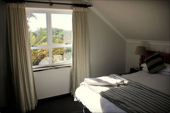 Blue Bay Lodge